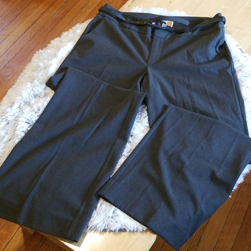 Old Navy  brand stretch pants size 8